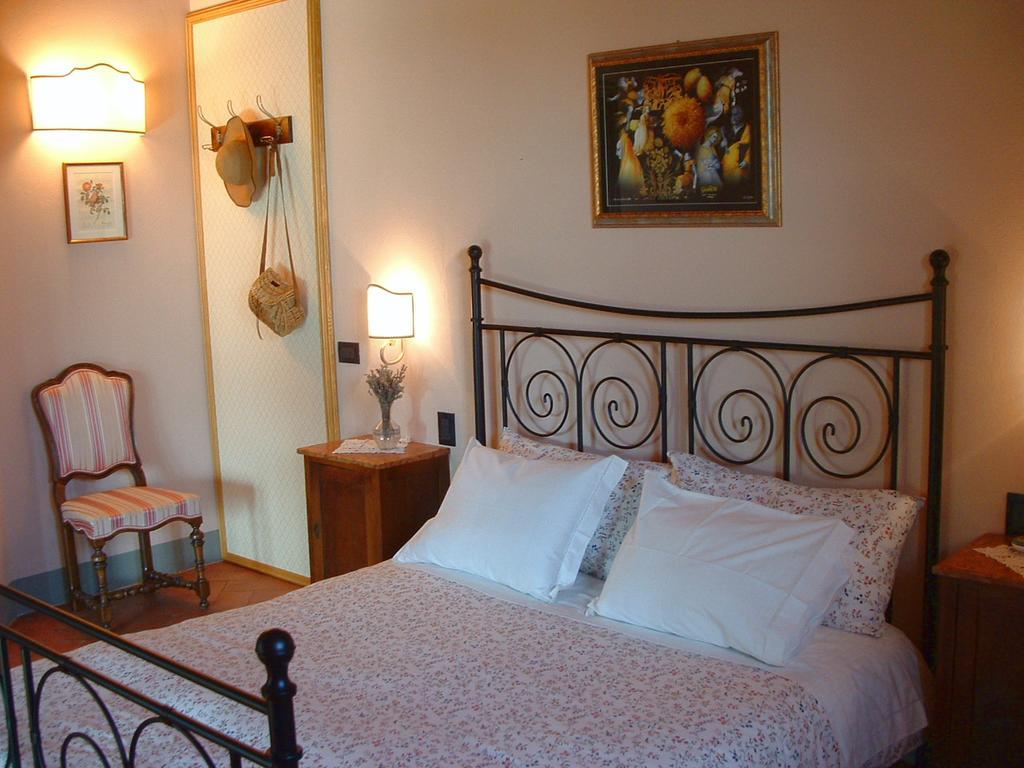 Villa La Sassaia Carmignano Esterno foto