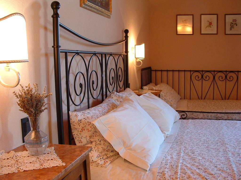 Villa La Sassaia Carmignano Esterno foto